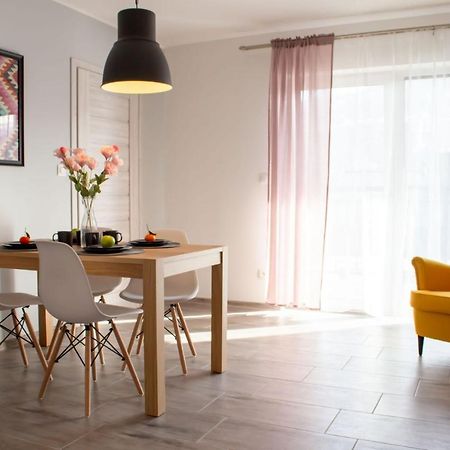 Apartamenty Justrent Щирк Екстериор снимка