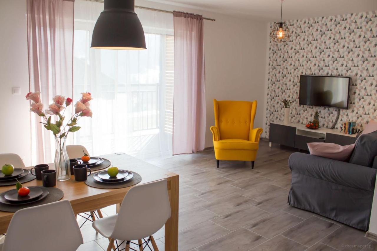 Apartamenty Justrent Щирк Екстериор снимка